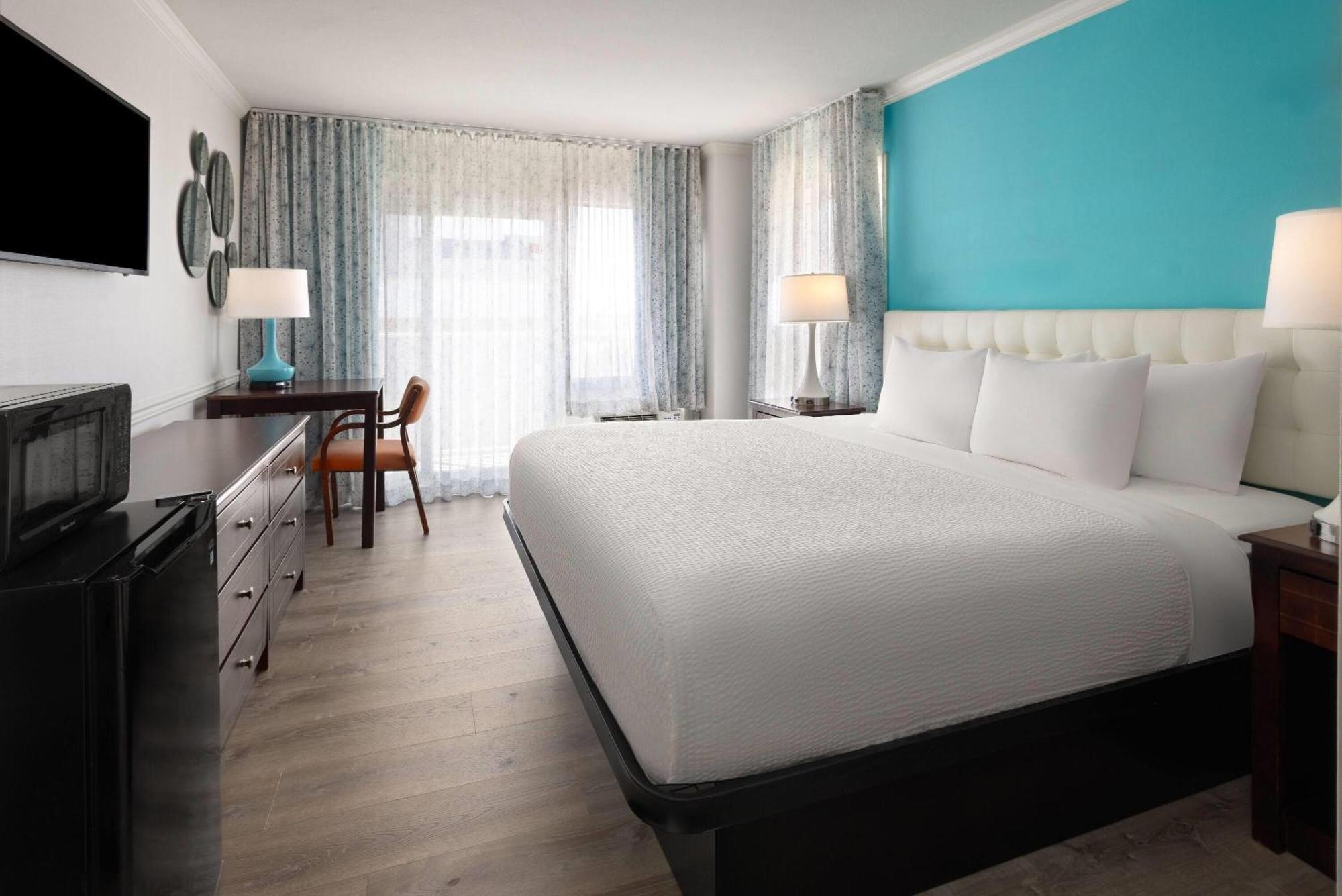 Howard Johnson Plaza By Wyndham Ocean City Oceanfront Esterno foto