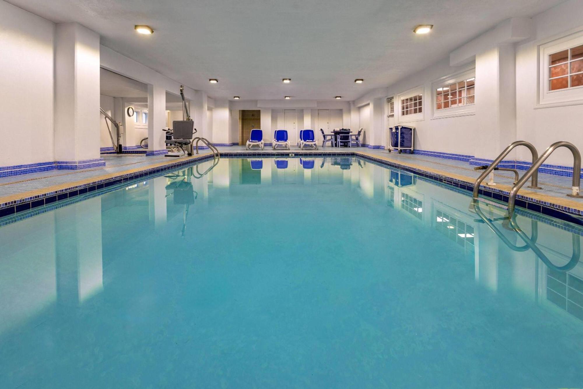 Howard Johnson Plaza By Wyndham Ocean City Oceanfront Esterno foto