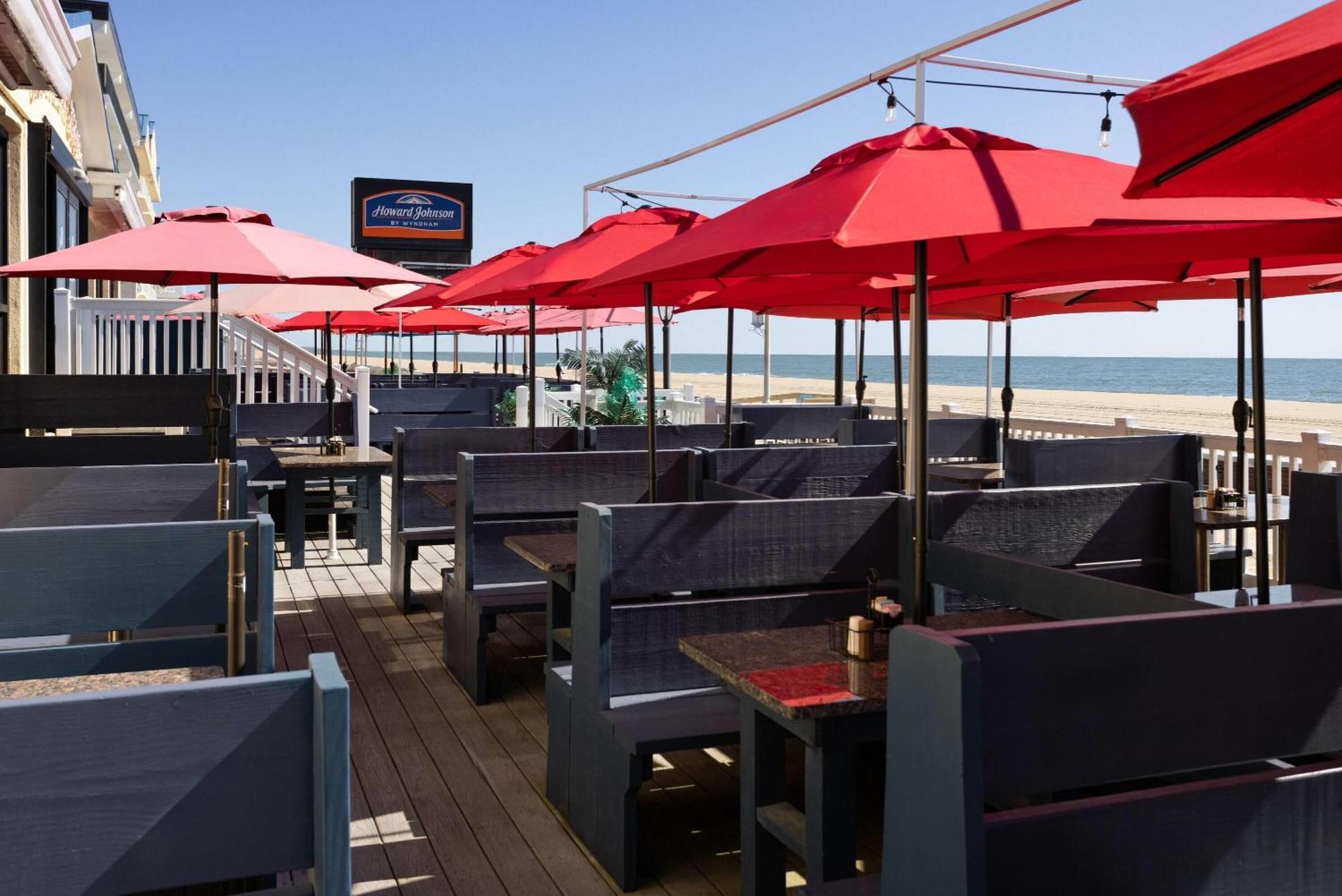 Howard Johnson Plaza By Wyndham Ocean City Oceanfront Esterno foto