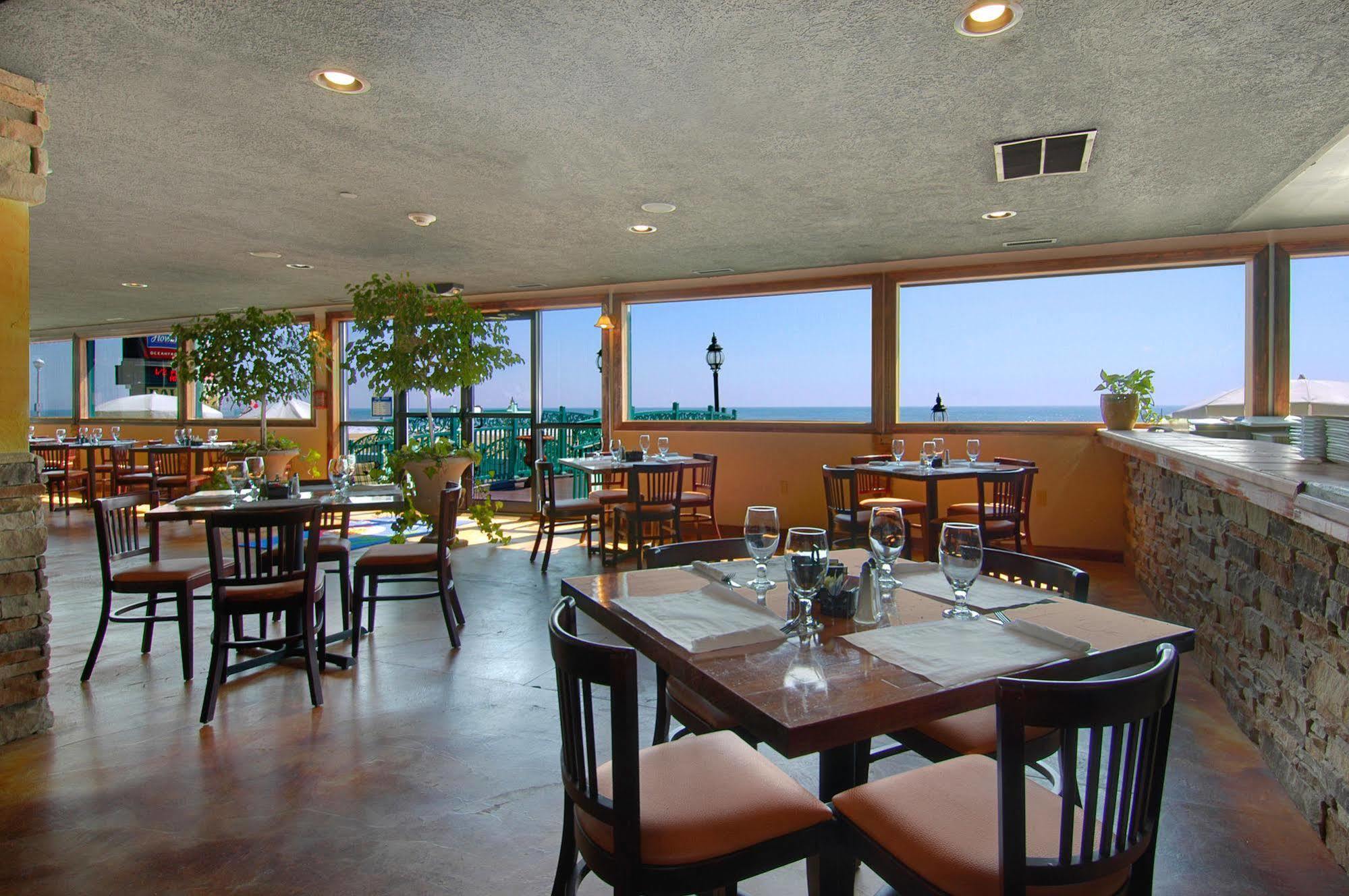 Howard Johnson Plaza By Wyndham Ocean City Oceanfront Ristorante foto